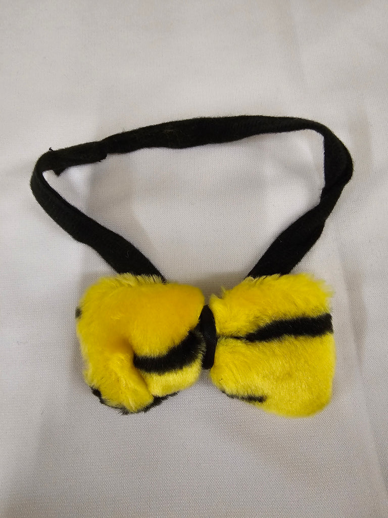 Fuzzy Tiger Bowtie